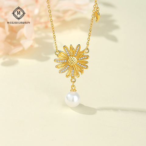 S925 Sunflower Radiance Necklace with Pearl