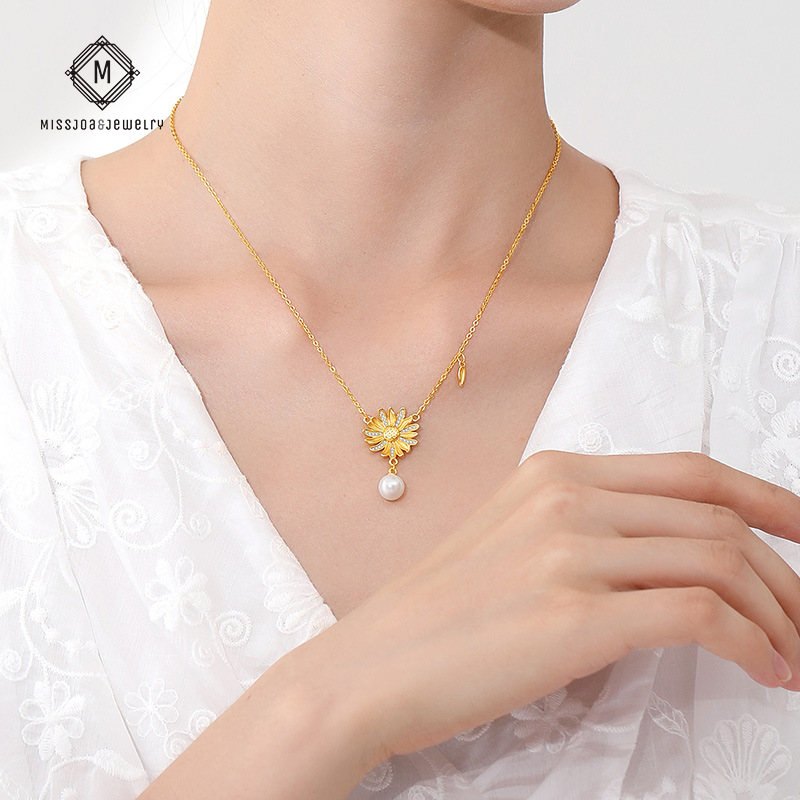 S925 Sunflower Radiance Necklace with Pearl